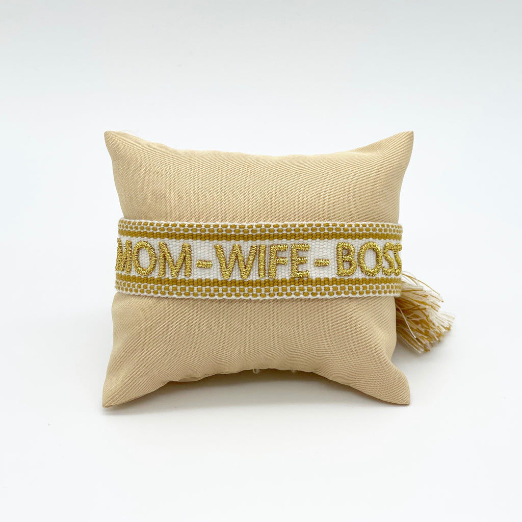MOM WIFE BOSS uttalande armband vävt, broderat image 0